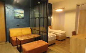 2Br Loft Apartment Near Liberty Square