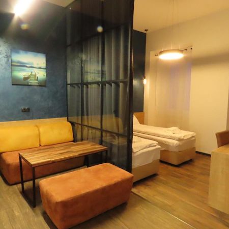 2Br Loft Apartment Near Liberty Square Тбилиси Экстерьер фото