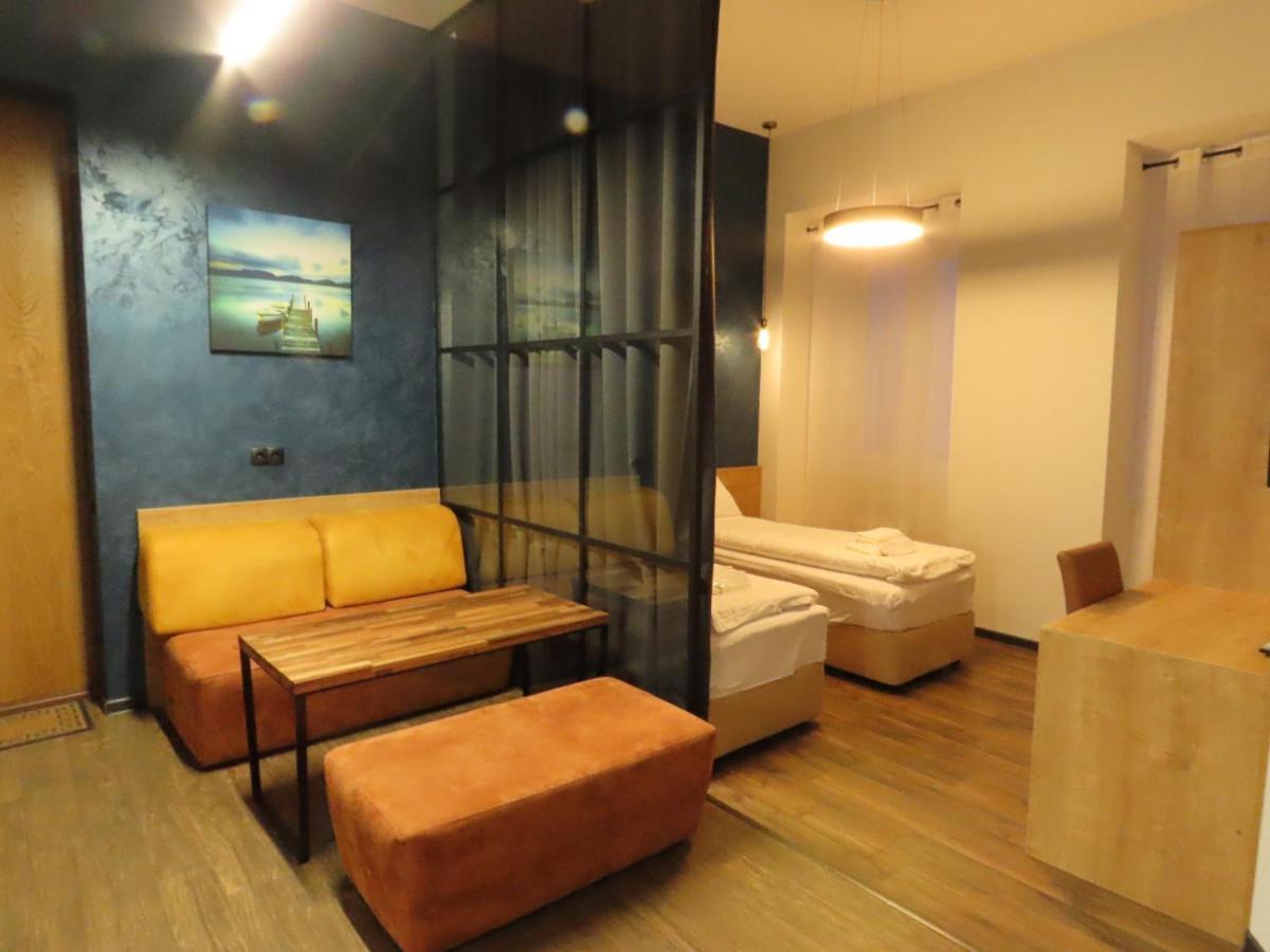 2Br Loft Apartment Near Liberty Square Тбилиси Экстерьер фото