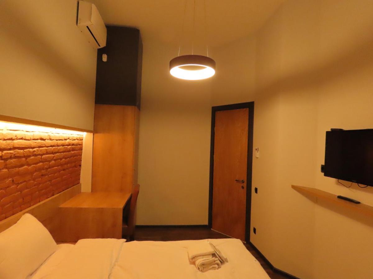 2Br Loft Apartment Near Liberty Square Тбилиси Экстерьер фото